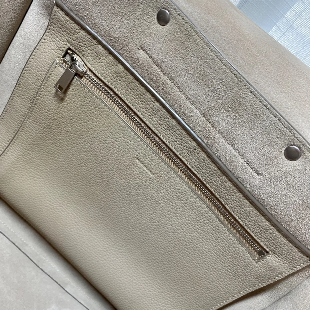 Celine Medium Big Bag in Soft Bare Calfskin - Light Taupe - Picture 14 of 16